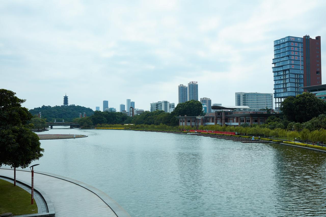 The Thousand Lantern Lake Hotel Foshan Buitenkant foto