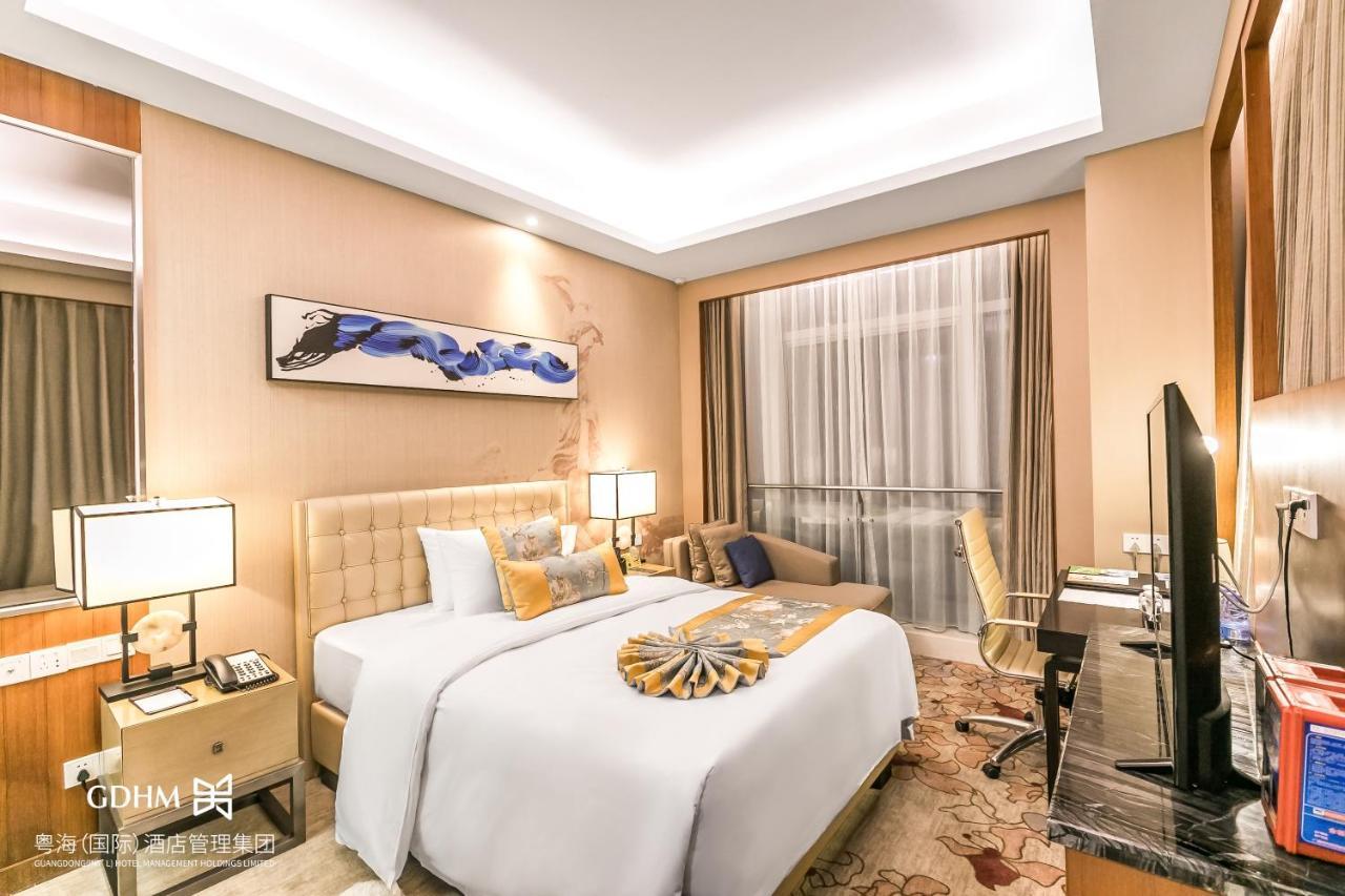 The Thousand Lantern Lake Hotel Foshan Buitenkant foto