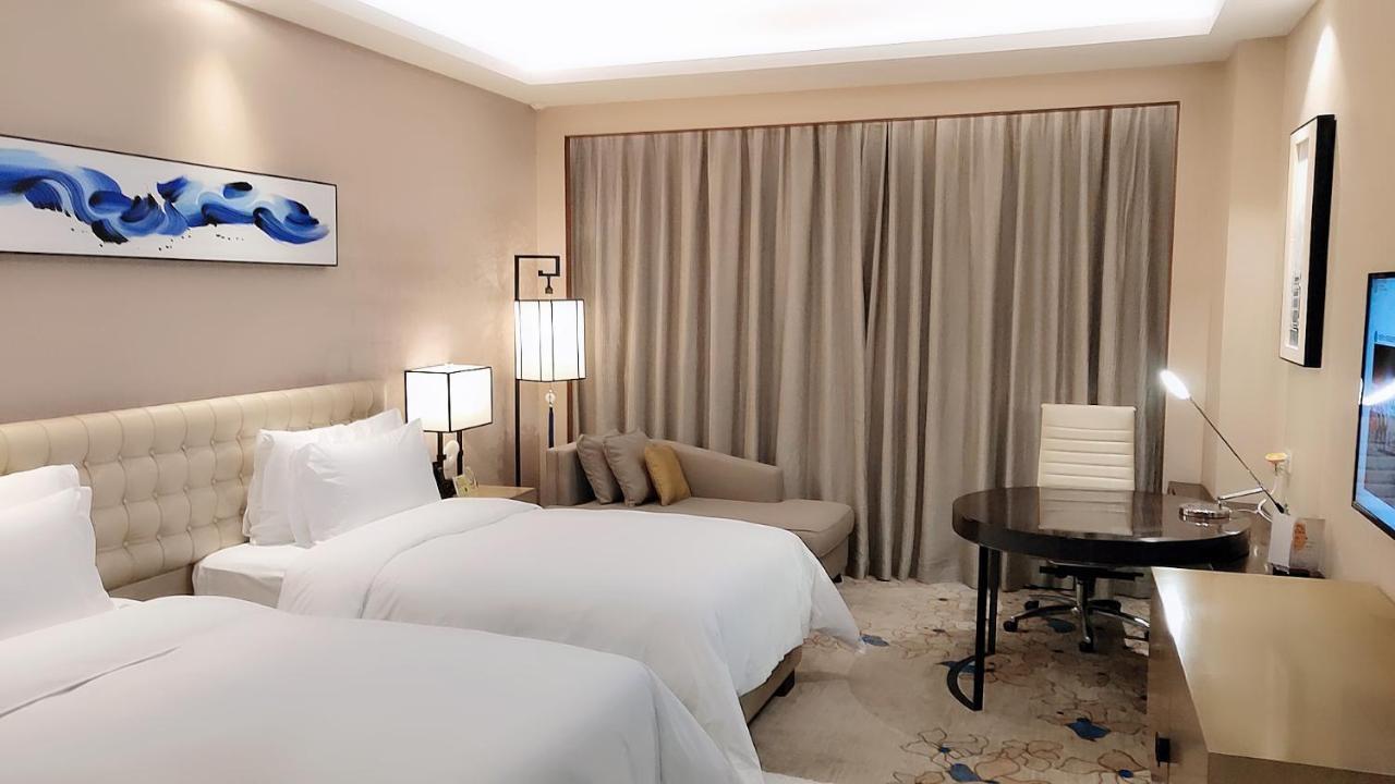 The Thousand Lantern Lake Hotel Foshan Buitenkant foto